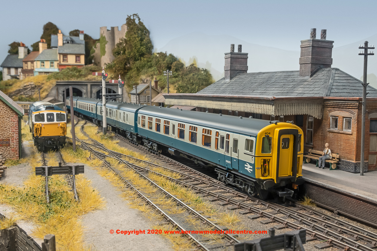 32-641Z Bachmann Class 491 4-TC Unit number 404 in BR Blue and Grey livery
